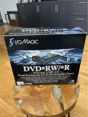 I/O Magic External USB 2.0 Dual-Format 8x DVD ReWritable Drive DVD±RW/±R